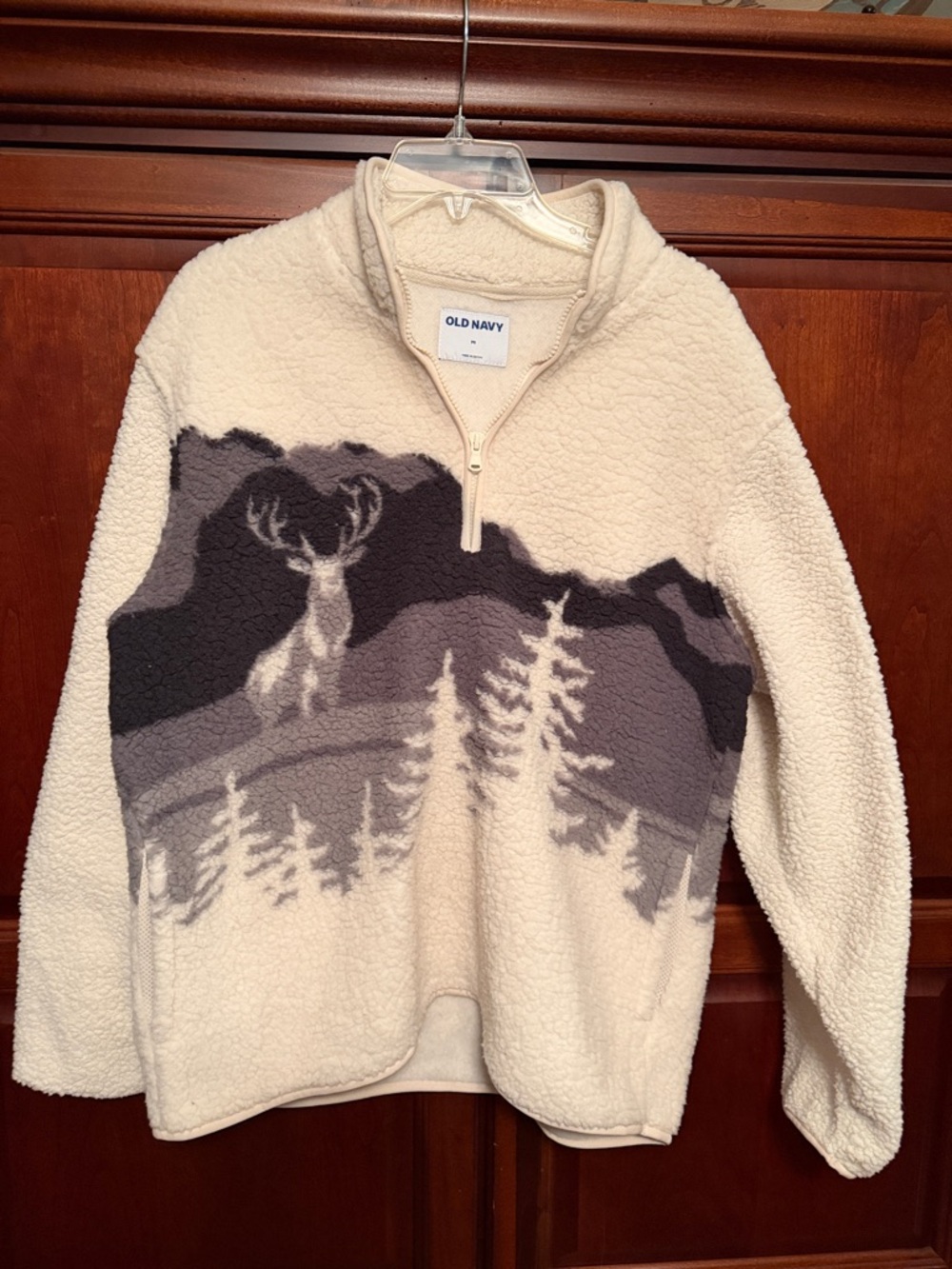 Old Navy fleece pullover